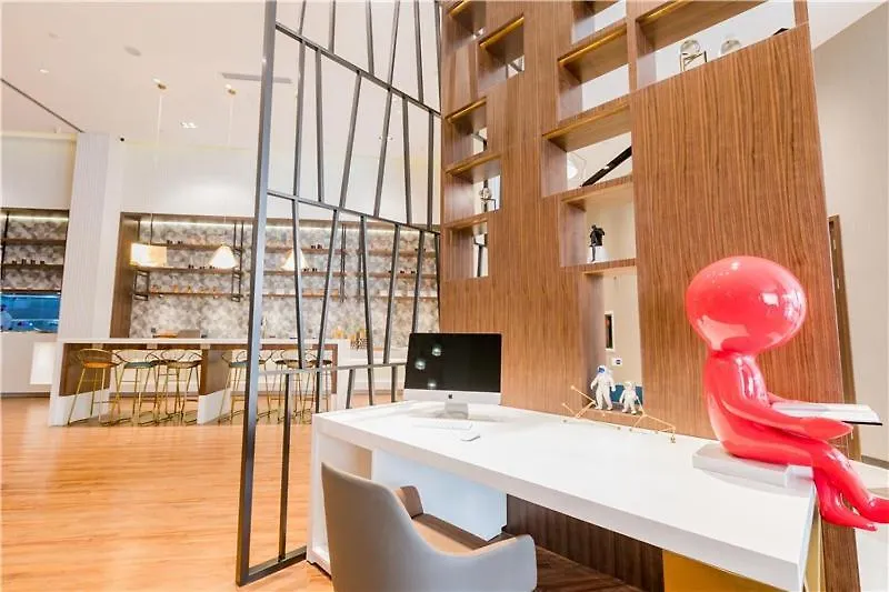The Skytel Hotel Shenzhen International Convention And Exhibition Center 4*,